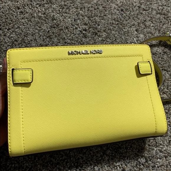 Michael Kors Handbags - Michael Kors purse